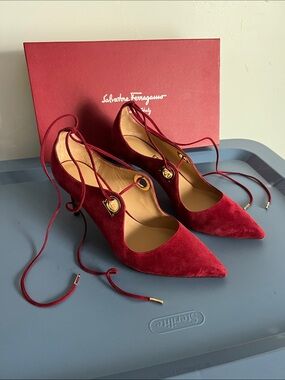Salvatore Ferragamo fidan burgundy magenta red suede leather pointed toe heels